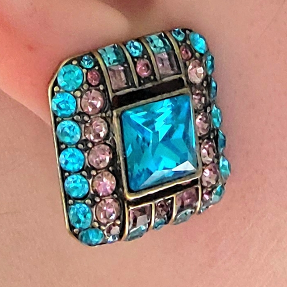 Heidi Daus Blue Topaz+Amethyst Swarovski Crystal Oversized Square Clip Earrings - Picture 9 of 13